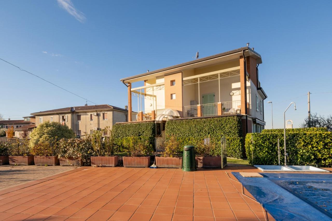Apartmentsgarda - Rosa Chiare باردولينو المظهر الخارجي الصورة