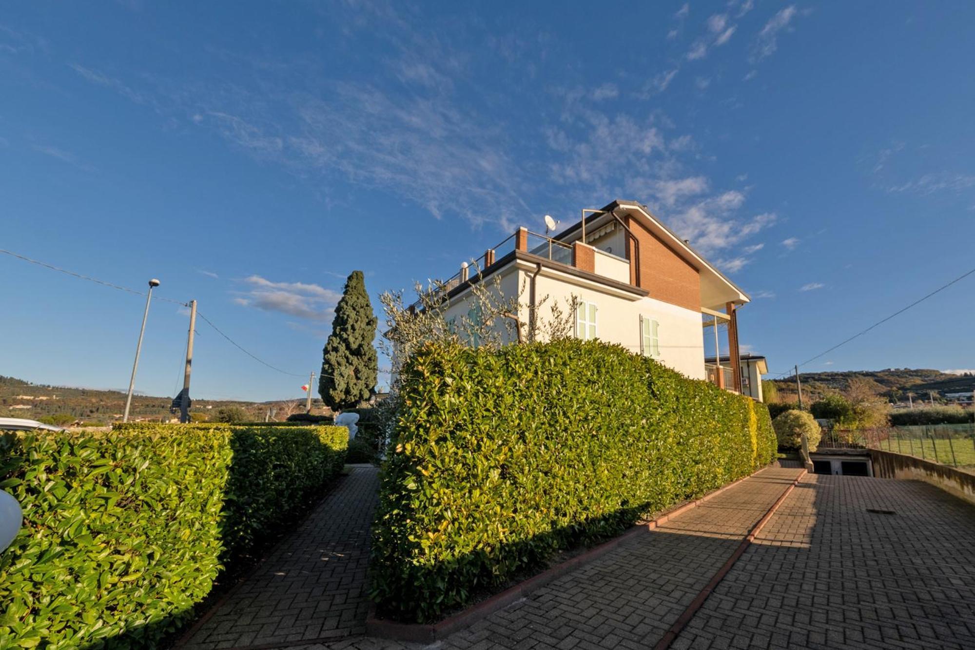 Apartmentsgarda - Rosa Chiare باردولينو المظهر الخارجي الصورة